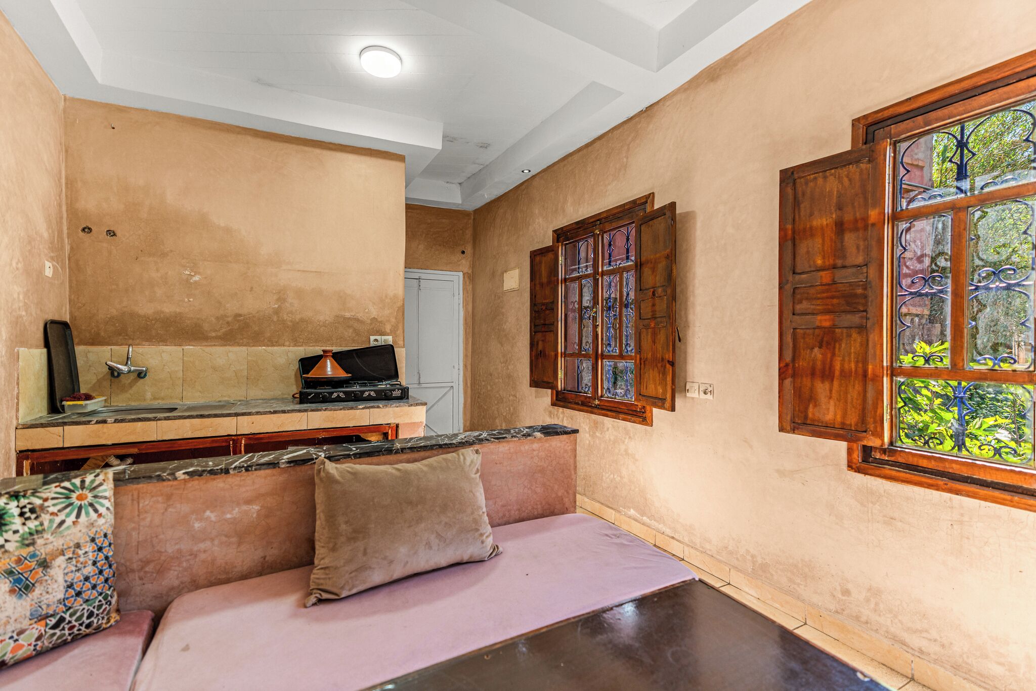 Beautiful 7-bedroom Hotel In Tranquil Aghbalou Perfect For Groups - Maroko