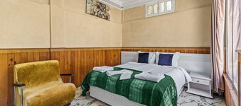 Beautiful 7-bedroom hotel in tranquil Aghbalou perfect for groups