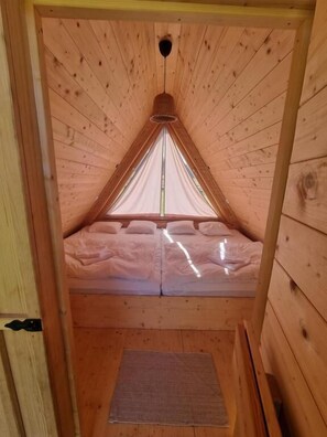 Deluxe Cabin, Patio, Mountain View | Free WiFi, wheelchair access