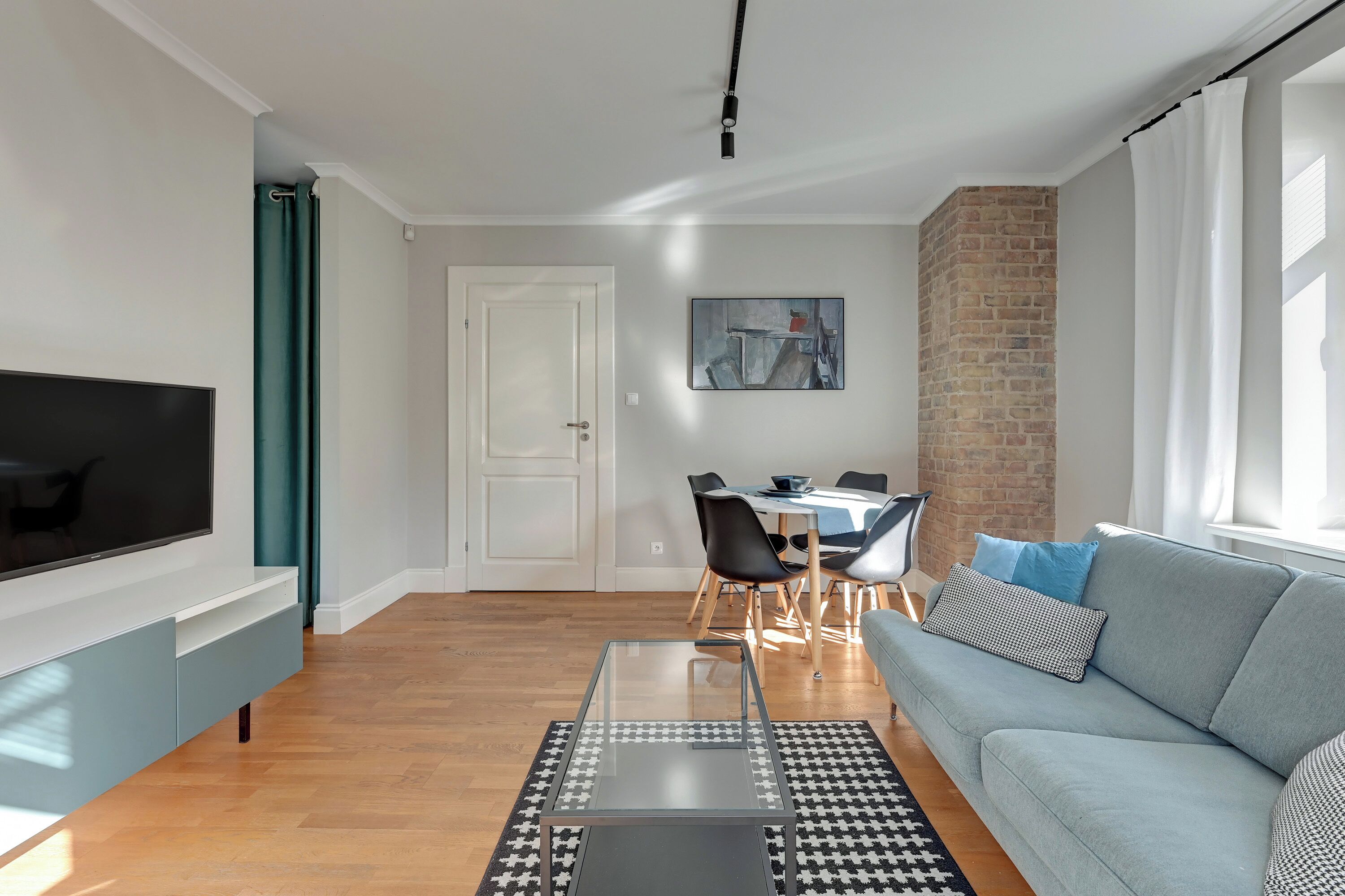 Deluxe Apartment, Garden View | Living area