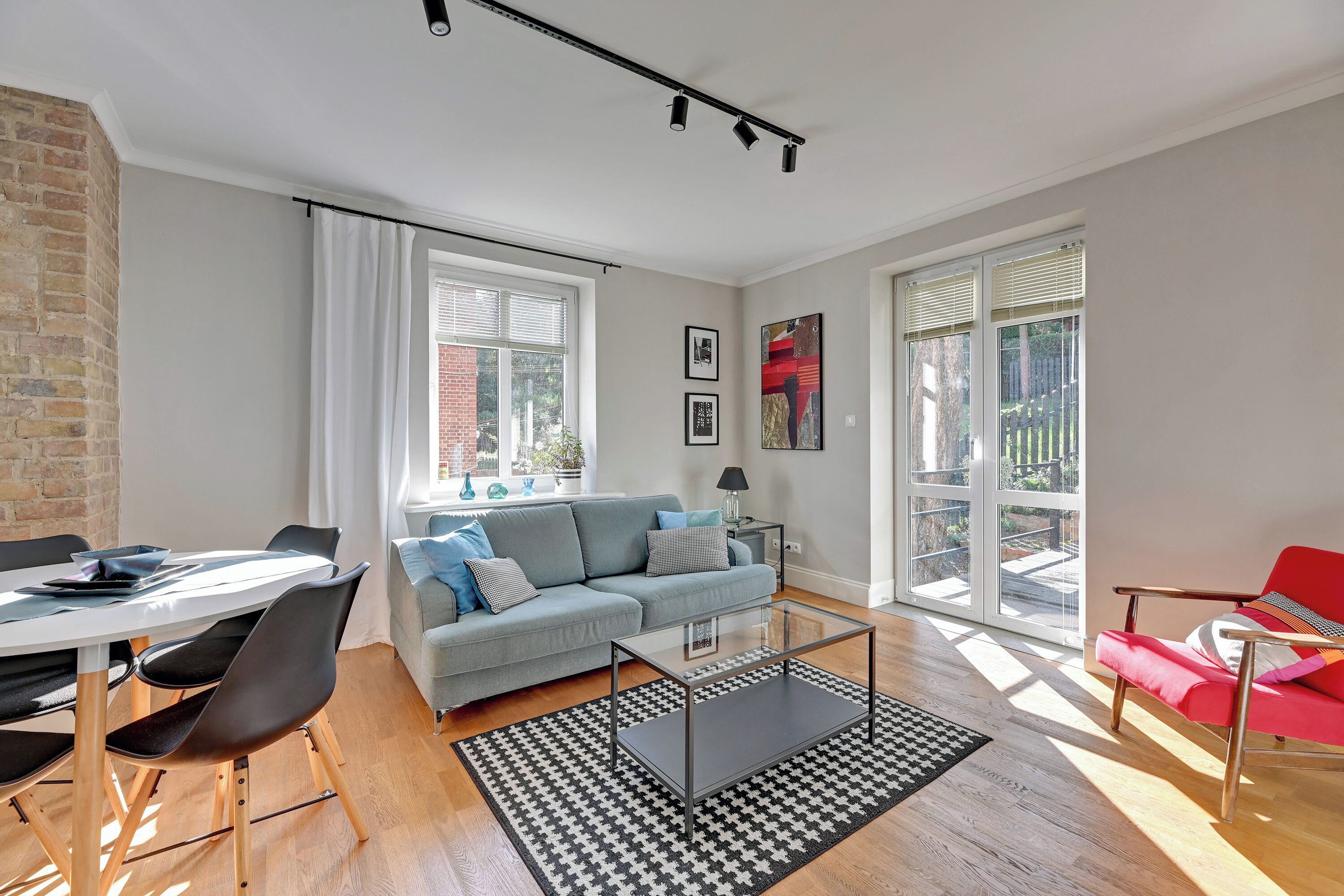 Deluxe Apartment, Garden View | Living area