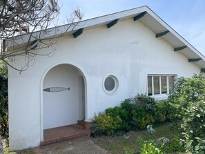 Exterior - House on the ocean beach, close to shops and center (Mimizan)