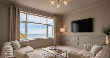 Offering a serene Highland hideaway, perfect for rest, recharge, and escape.