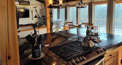 The Rustic Pearl - a family friendly getaway in charming Mountain Lakes