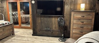 The Rustic Pearl - a family friendly getaway in charming Mountain Lakes