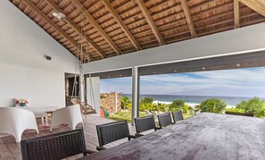 Studio - Coastal Bliss 1BR Bungalow by the Sea in Moorea (Moorea-Maiao)
