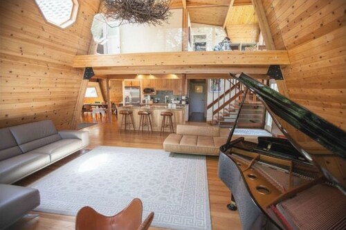 Luxurious Bayview Treehouse Hot Tub 15 min to SF