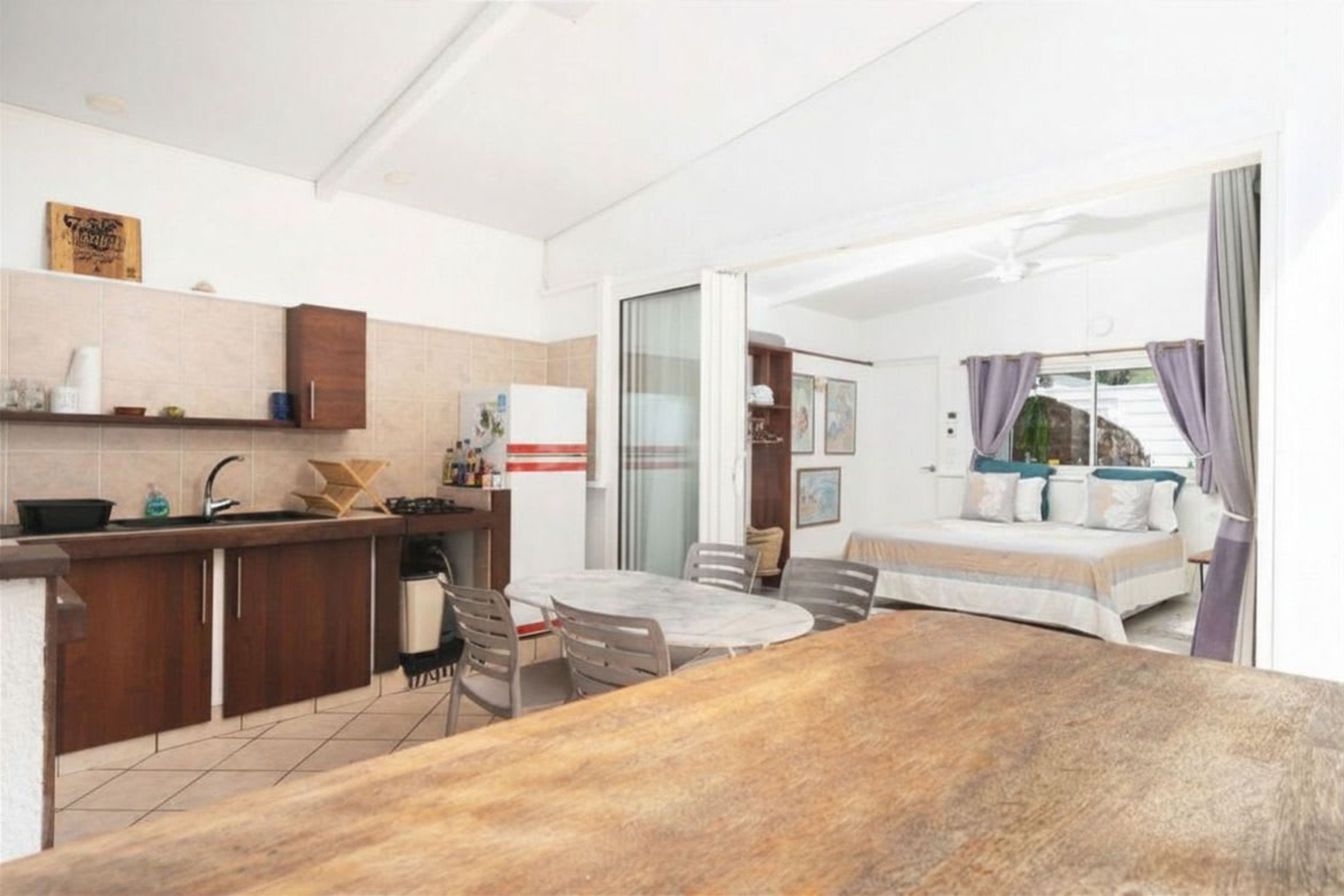 6 habitaciones y acceso a internet 