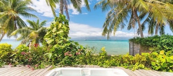 Luxurious Ocean Front 5BR Villa