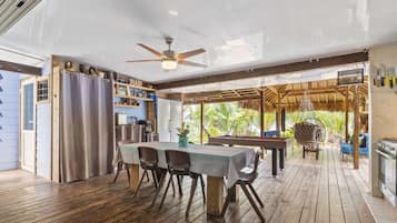 Villa | 4 bedrooms, Internet