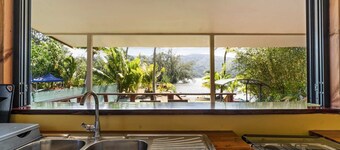 Temenino Villa Komako Seaside House