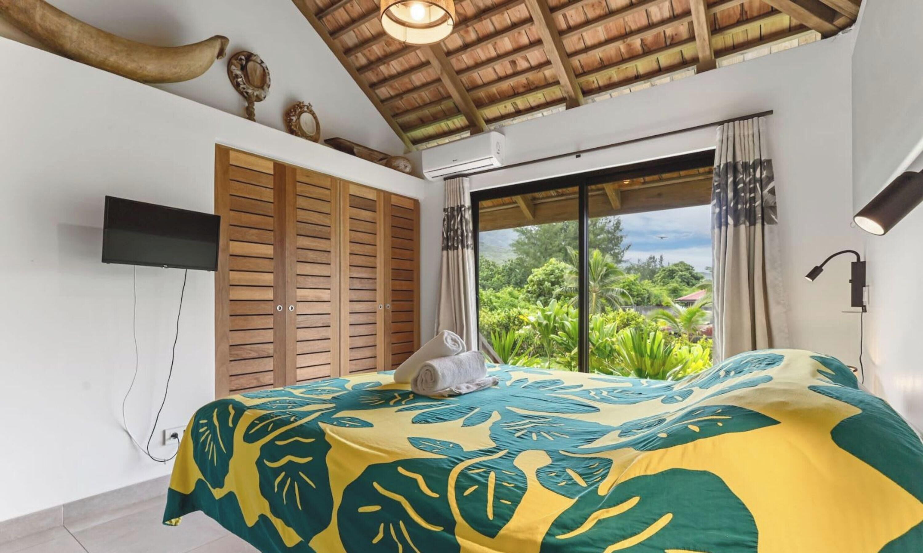 3 bedrooms, Internet