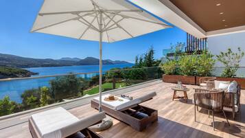 2 bedrooms