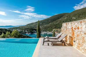 House - Villa Roya in Vasiliki (Lefkada)