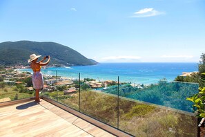 House, Smoking - Special Offer - Villa With Private Pool (Lefkada)