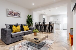 House | 1 bedroom