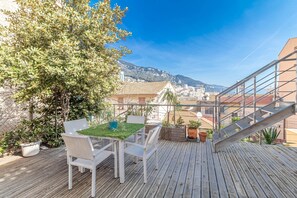 House - T2 Garden Close to Amenities MC (Beausoleil)
