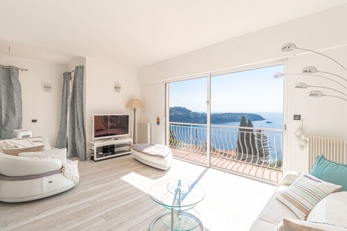 Family Villa-sea View Pool and Garden Near Monaco