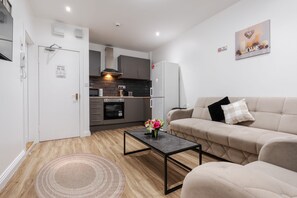 Room - Great for Longer Stays W M Smart TV Parking (Liverpool)