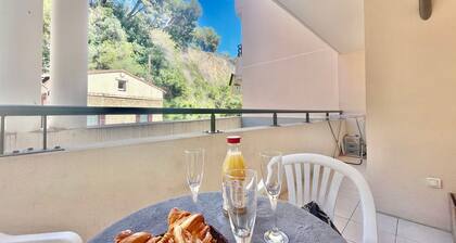 One Bedroom Flat Near Monaco