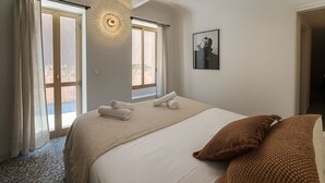 Ảnh chưa phân loại, 4 trong số 34 ảnh, nút