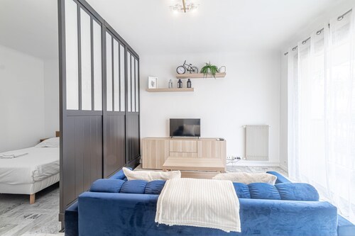 Big Studio Biov s Central Menton Casino