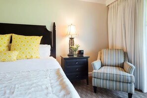 Room - 2BR Napa Getaway Side-by-side Condos Golf View (Napa)