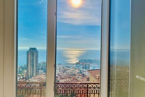 House - 2 Rooms With 180 View on sea and Monaco (Beausoleil)