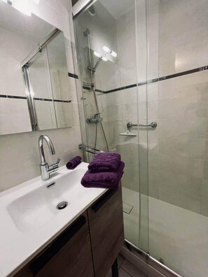 Shower - Appt 6 pers - Snow front - The Snow Cocoon (Val-Cenis)