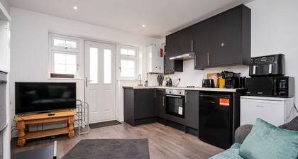 Relaxing Annexe With Garden Access Parking