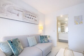 House - Elegant Retreat Near Monaco Private Terrace (Beausoleil)