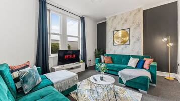 House | 4 bedrooms, Internet