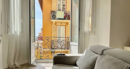 Stylish 3-bedroom Gem Steps From Monaco Spacious