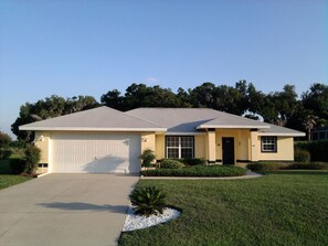 House - Villa Lovie Charming 4-bed 3-bath With Pool spa (Inverness)