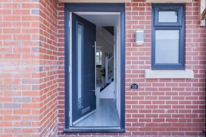 House | 4 bedrooms, Internet - Perfect Booking 4 Bed Home in Stockport (Stockport)