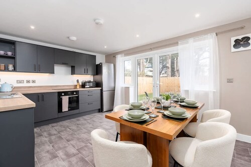 Perfect Booking Private Garden Large Parking