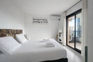 1 bedroom - 1BR Sea Monaco View Terrace (Beausoleil)