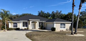 4 bedrooms - Villa 4727 Beautiful Vacation Home Private Pool (Inverness)