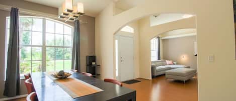 Casa, para fumadores | 4 habitaciones