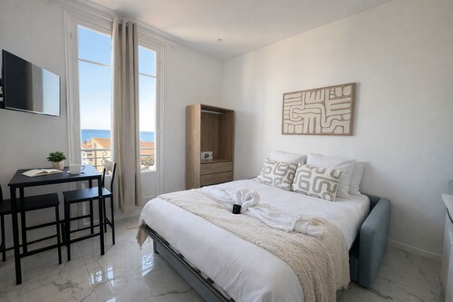 Bright Studio Flat in Cap d Ail - Near Monaco