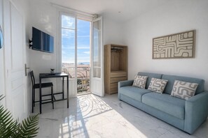 House - Bright Studio Flat in Cap d Ail - Near Monaco (Cap d'Ail)