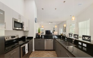 House - Villa Ilse New Stylish Home Private Pool (Inverness)
