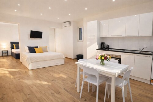 Fully Equipped 1-bedroom Central Menton