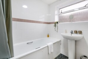 House - High Wycombe Home Free Parking Free Wifi Garden (High Wycombe)