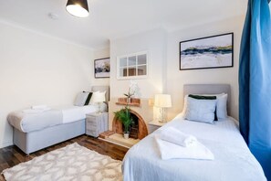 House - High Wycombe Home Free Parking Free Wifi Garden (High Wycombe)