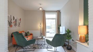 House | 4 bedrooms, high-speed internet