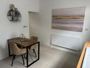 House - Perfect Booking 2 Bed Home in Didsbury Village (Manchester)