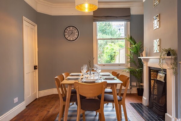 Cosy Reading Home - Superfast Wifi Private Garden - Reading