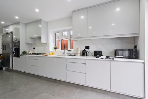 Southampton Getaway Huge Home Garden Sleeps 10