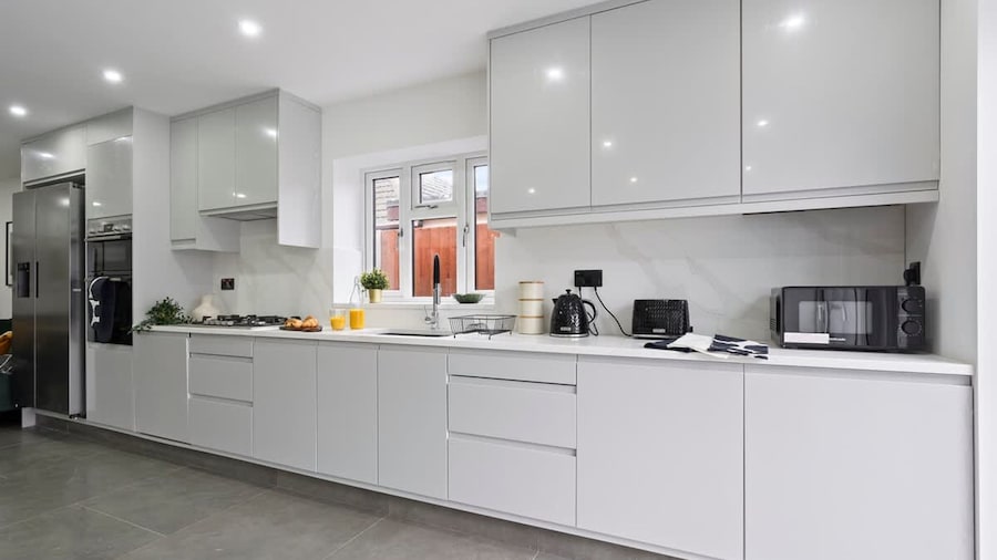 Southampton Getaway Huge Home Garden Sleeps 10